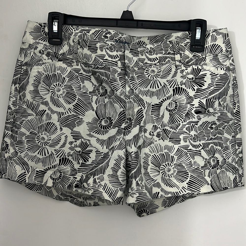 Old navy print shorts